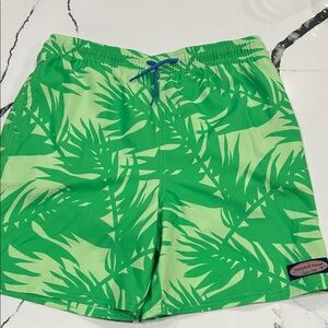 Vineyard Vines Green Leaf Print Men's Athletic Shorts